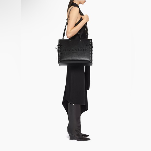 Givenchy NWT G-Tote Medium Shopping Bag in Leather with Corset Detail - Picture 4 of 12